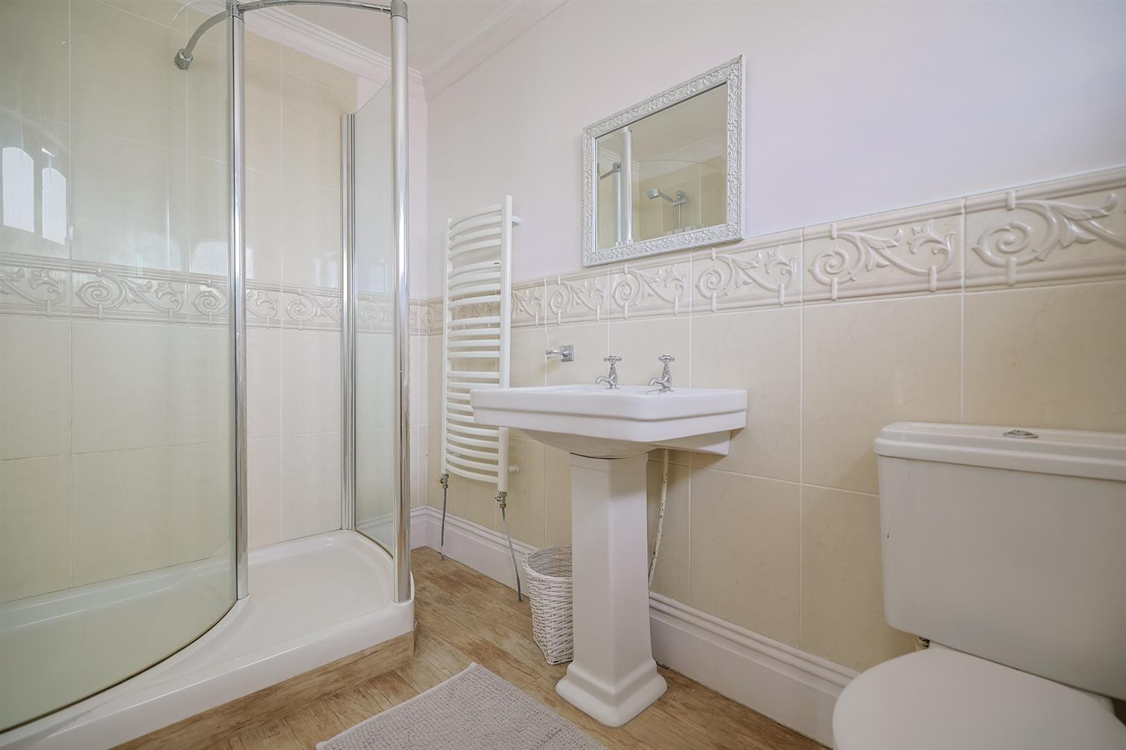 4 Palmyra Court, West Cross, Swansea, SA3 5TJ